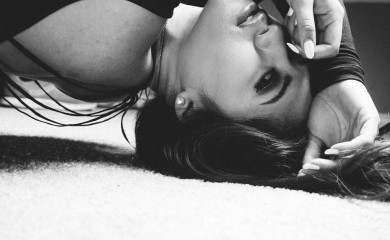 Zaboravite na krevet: Ova jednostavna poza pružiće svakoj ženi najjači vrhunac