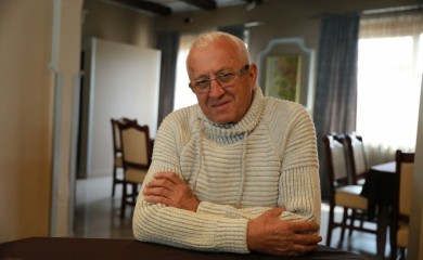 Era Ojdanić (75) priznao da li je imao odnose sa 54 godine mlađom zadrugarkom!