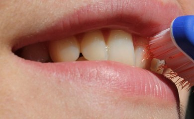 Ako želite bijele zube izbjegavajte ovu hranu