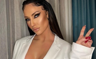 NOSI SAMO GAĆE: Katarina Živković ugrijala januar provokativnim selfijem