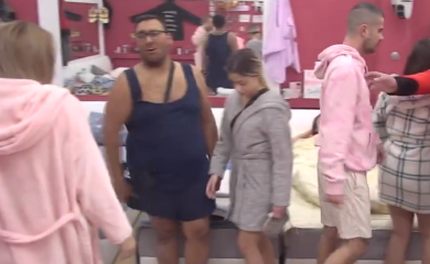 "NEMOJ OČI!" Bilal UNAKAZIO Majino lice! Neviđen haos u Bijeloj kući, obezbjeđenje jedva spriječilo pokolj