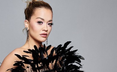 Rita Ora se pojavila u donjem vešu na dodjeli nagrada FOTO