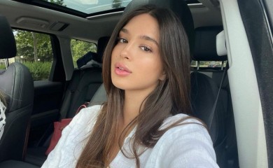 Đina Džinović častila pratioce vrelim videom: Harisova kćerka opet dala povod za komentarisanje