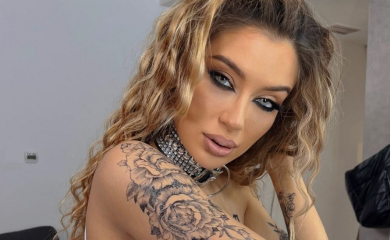 TEA TAIROVIĆ „IZNOSI ODBRANU“: Da li joj kolege i menadžeri podmeću afere?