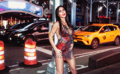 MARINA VISKOVIĆ VRELIM FOTKAMA NAJAVILA NOVI SPOT: Muškarcima vilica do poda