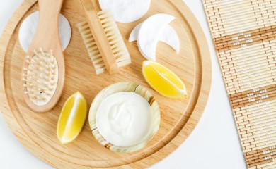 Maska za lice od jogurta i limuna savršena je za hladnije dane