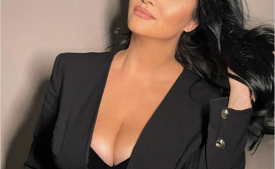 Nema čak ni ličnog šofera: Iznenadit ćete se kad vidite šta vozi Jana Todorović