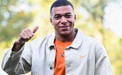 Ko je djevojka francuskog fudbalera Kilijana Mbapea? Sa 16 godina promijenila je spol! (Foto)