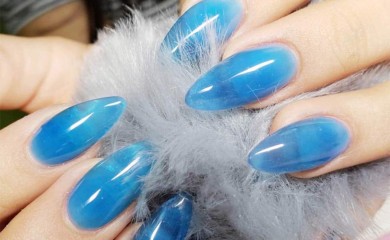 Jarke boje: Najnoviji trend sa Instagrama – providni nokti