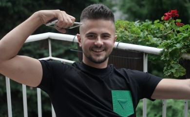 BIVŠE DRUGARICE NAPRAVILE HAOS U “ZADRUZI”: Anita i Ana se bore za Bilala, ko se prvi ljubio s njim!?