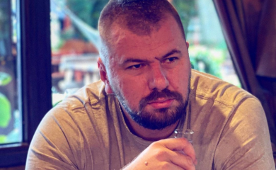 JANJUŠEVA HIT PRIČA! Otišao kod djevojke na DOGOVORENI S*KS, pobjegao glavom bez obzira čim je U KUPATILU UGLEDAO OVO: U trenutku mi se sve zgadilo (VIDEO)