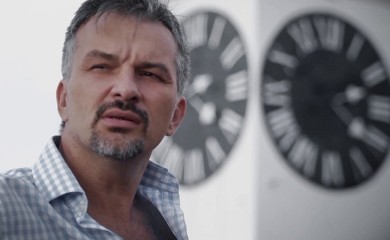 Trpio je nasilje, supruga ga je pretukla pred sinovima, a o njegovoj teškoj sudbini se i danas priča!