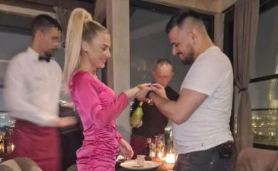 BORA SANTANA VJERIO MILICU KEMEZ NA DAN ZALJUBLJENIH: Prsten zasijao na njenoj ruci