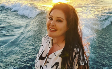 NAKON DESET GODINA PAUZE: Dragana Mirković u Areni obilježava 4 decenije karijere