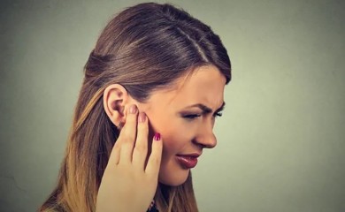 Kako najlakše izliječiti “zujanje” ili šum u ušima?