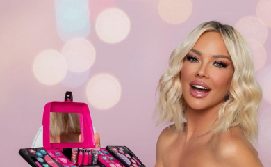 Neobičan stajling Maje Šuput: Pjevačica u lancima, uzdama i okovima