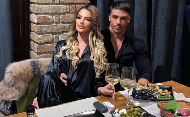 Tara Simov pokazala dečka i doživjela napade