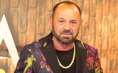 NAŠAO NOVU SANDRU AFRIKU: Mile Kitić ima novu fatalnu muzu