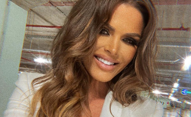 ŽIVOT PLAVUŠE: Rialda objavila vrele fotke na društvenim mrežama