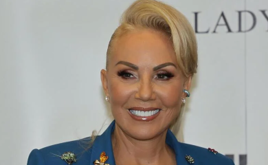 LJUDI SAMO ČEKAJU DA NAPUNE 65 I DA ODU U PENZIJU: Lepa Brena bijesna zbog neradnika