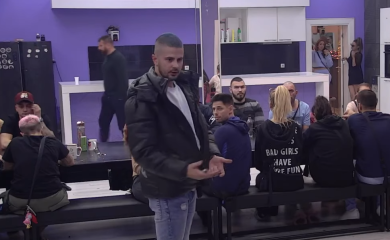 Anđela saznala da joj roditelji prodaju kuću od sramote: Bilal joj sve rekao u lice, suočila se sa istinom