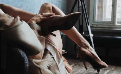 Istraživanje potvrdilo: Ženama su cipele MNOGO BITNIJE od veze!