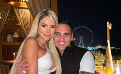 IVA OTIŠLA U DUBAI SA BOGATIM BIZNISMENOM: Sjedi mu u krilu i uživa