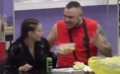 Filip udario Maju pa nastao haos