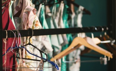 Pet savjeta kako odjećom da sakrijete stomak