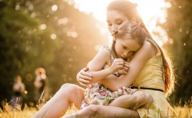 EVO KO PREVIŠE POPUŠTA DECI, A SA KIM NEMA ŠALE