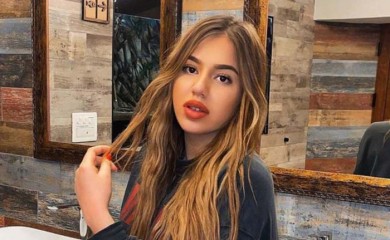 KĆERKA ZDRAVKA ČOLIĆA U TOPU IZ KOG SVE PRŠTI!