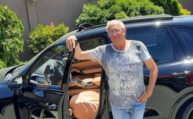 Era Ojdanić galamio na novinarsku ekipu: Svaka moja fotografija košta 5.000 evra