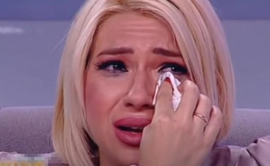 Jovana Jeremić GRCA U SUZAMA ZBOG BIVŠEG MUŽA VOJE Voditeljka se slomila: "Voleo me je kad NISAM IMALA NIŠTA"!