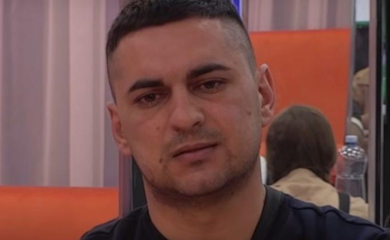 DISKVALIFIKOVAN BEBICA! Stiglo pismo Velikog šefa, pokrenuta MOMENTALNA TUŽBA zbog kršenja ugovora!