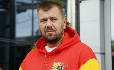 INFUZIJA I KUTIJE LIJEKOVA: Janjuševo zdravstveno stanje alarmantno