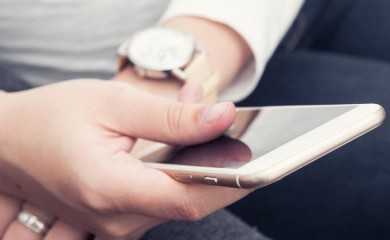 Mnogi griješe, ovo je najveća greška kod punjenja baterije telefona, zato kraće traje