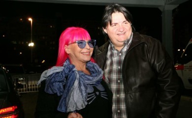 "NA AERODROMU GA JE ČEKALA VJERENICA" Zorica Brunclik otkrila kako je upoznala Kemiša: Krila sam od majke da idem da ga upoznam