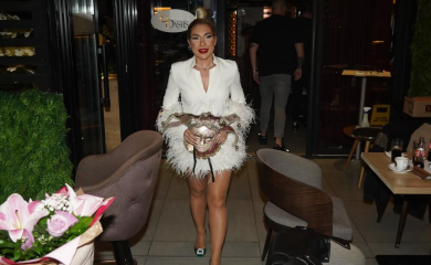 Lom na rođendanu Jovane Jeremić: Kidala pred svima bisernu ogrlicu, a pjevao joj Dačićev sin