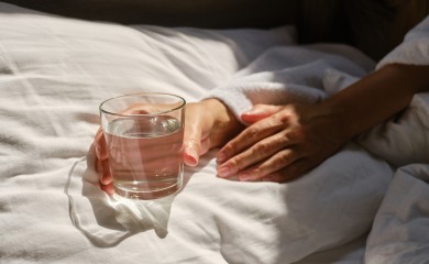 Ispijanje vode i bolji san: Da li hidratacija utiče na kvalitet spavanja?
