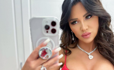 Stanija pokazala stomačić, niko srećniji od nje