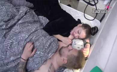 MAŠA I MEDO KAO NEKAD: Maja Marinković se uvukla Janjušu ispod pokrivača i neće da ode