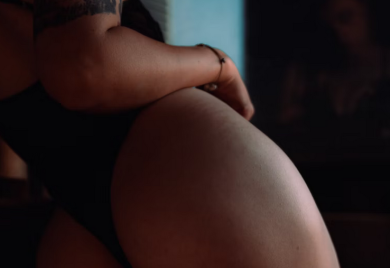 Neobičan oglas: Potrebno najmanje deset osoba da glume u filmu za odrasle – uslovi nisu strogi