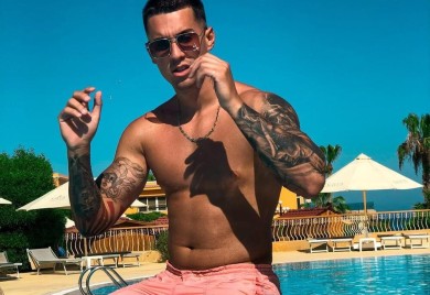 BIVŠE NA APARATIMA! Bivši učesnik rijalitija "Zadruga", našao je novu djevojku