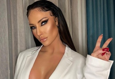 NOSI SAMO GAĆE: Katarina Živković ugrijala januar provokativnim selfijem