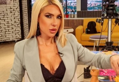 "OPET ĆE TATA DA REAGUJE" Jovana Jeremić otkrila kakva je u krevetu: "OŽENJENIH IMAM NA LAGERU"
