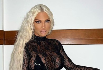 DOK PLJUJE KARLEUŠU, KOPIRA JOJ STAJLING: Dara u fejk kombinezonu, a ovaj na Jeleni košta bogatstvo