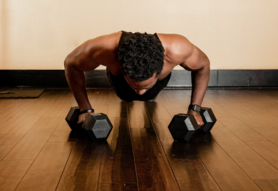 Bivši olimpijac objasnio: Evo kako da napravite 100 sklekova u jednoj seriji