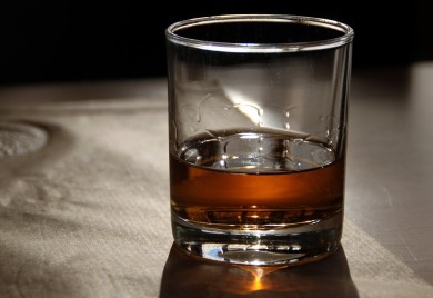 Čašica ljute rakije prije jela ne otvara apetit, ima mnogo drugačije dejstvo