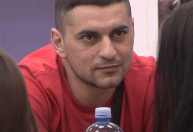 ISPLIVALA STRAVIČNA SAZNANJA O BEBICI: Ovo je pravi razlog ulaska u Zadrugu, kriminalci mu za PETAMA, u problemima do GUŠE