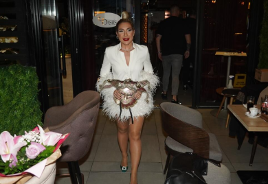 Lom na rođendanu Jovane Jeremić: Kidala pred svima bisernu ogrlicu, a pjevao joj Dačićev sin